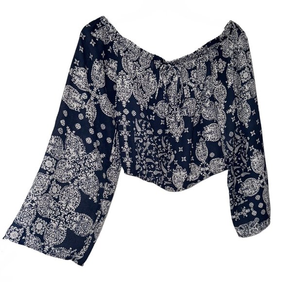 Altere’d State Paisley Wide Sleeves Off Shoulder Blue‎ White Crop Top - Picture 6 of 11